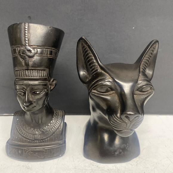 Nefertiti Bastet Goddesses Carved Stone Bust Sculptures Egyptian Head Set of Two - Picture 4 of 15